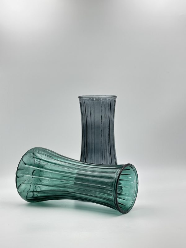 Elegant Ribbed Glass Vase - Image 3