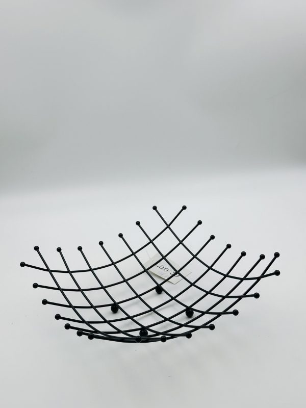 Modern Black Metal Grid Fruit Basket – Contemporary Chic Design