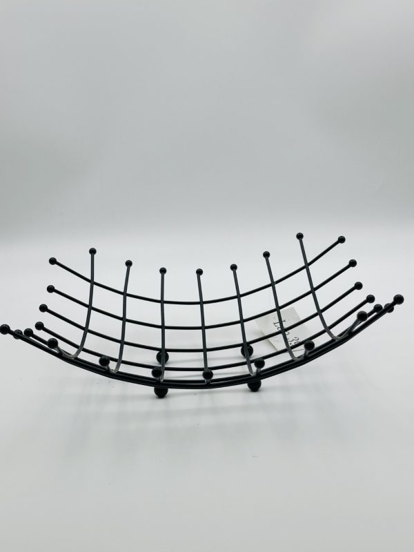 Geometric Grid Metal Fruit Basket - Image 3