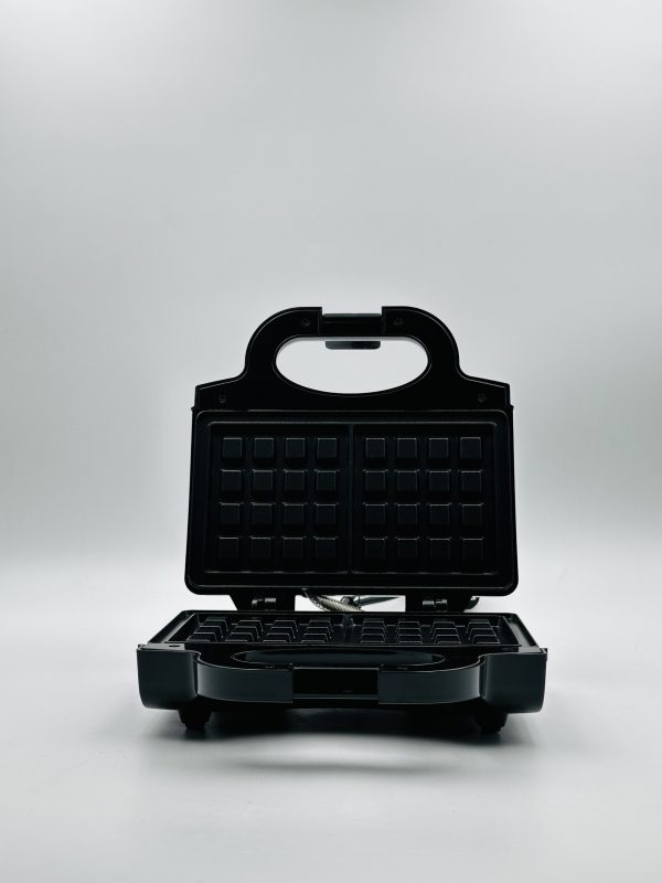 RAF 850W Waffle Maker – Non-Stick Dual Plate Electric Waffle Iron - Image 5