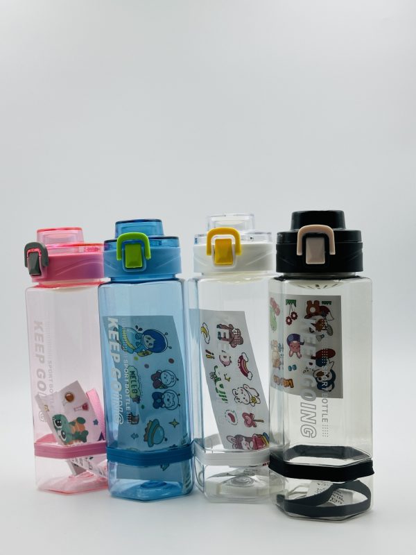 Square Water Bottle with Locking Lid & Strap(760ml)