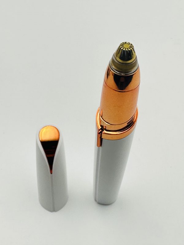 FLAWLBSS 18K Gold Plated Eyebrow Trimmer - Image 3