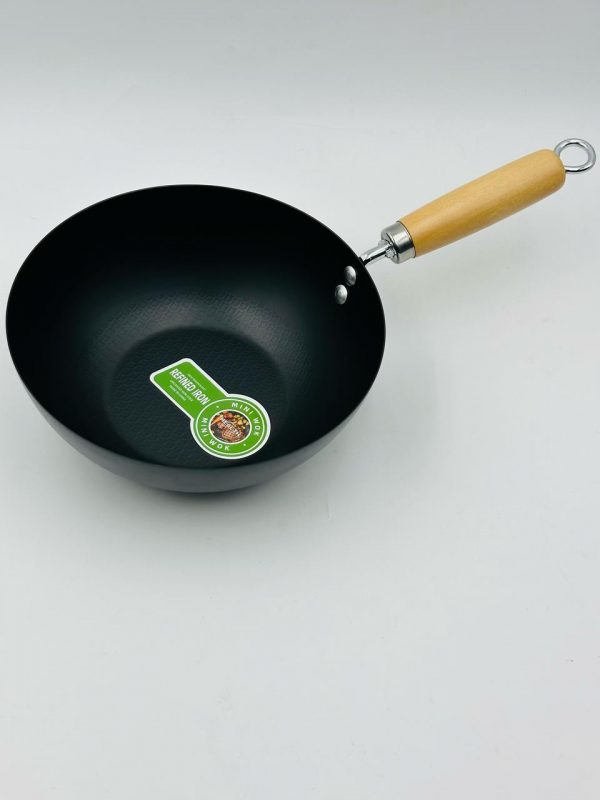 Mini Wok Pan with Wooden Handle 22CM - Image 2