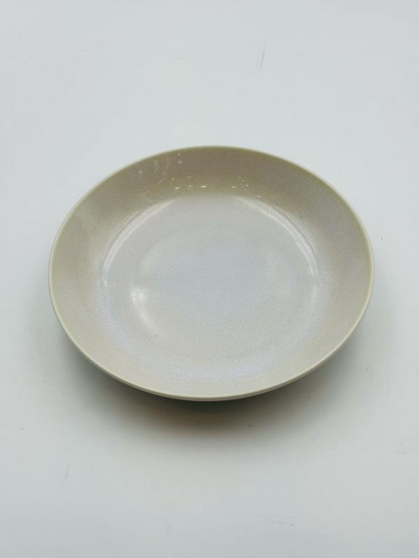 Minimalist Ceramic Plate – Ivory Finish - Image 2
