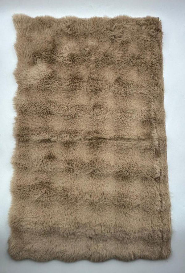Luxury White Fluffy Faux Fur Rug - Image 4