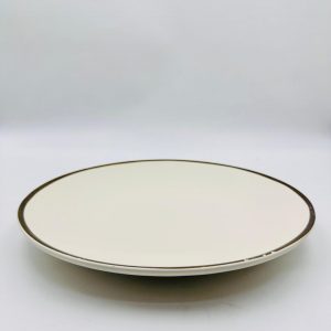White Ceramic Dinner Plate with Brown Rim – Minimalist Serving Plate