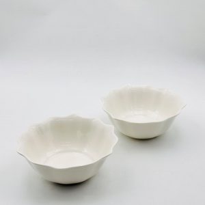 Scalloped Flower-Edge Ceramic Bowl